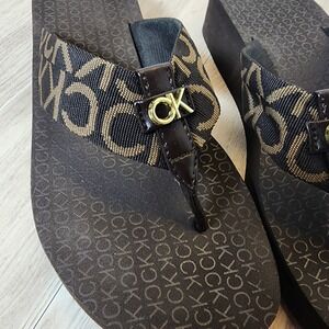 Calvin Klein Meena platform flip-flop Size 6 logoprint straps mid EVA wedge heel